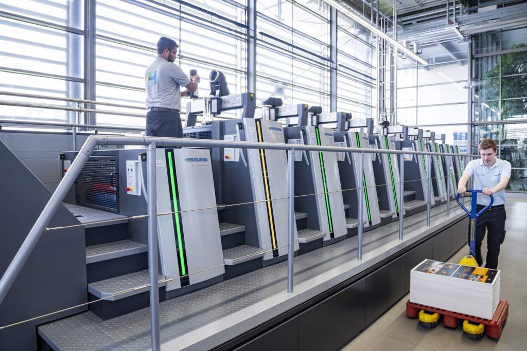 Heidelberg Speedmaster 2020: Die Heidelberger Druckmaschinen AG bietet mit Push-to-Stop ein Gesamtsystem für die industrielle Druckproduktion und unterstützt die Druckereien bei der digitalen Transformation.
