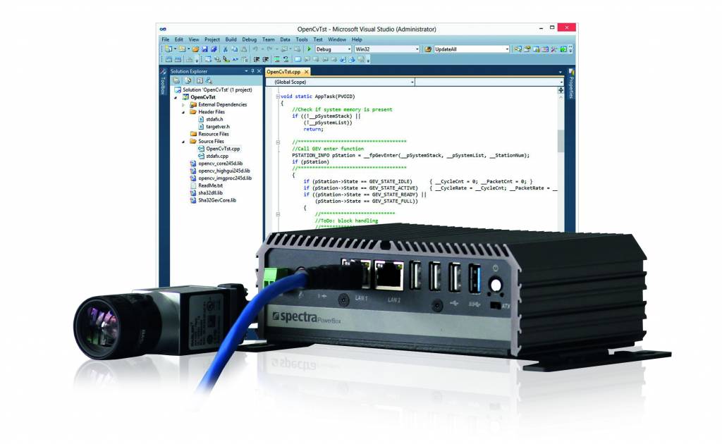 Bild 1 | Die FieldboxCam besteht aus einer Basler-ace-Kamera und der Spectra Powerbox 100 von Spectra. Bilderfassung, Bildverarbeitung und Feldbusanbindung laufen in Echtzeit auf der X-Realtime Engine von Sybera.