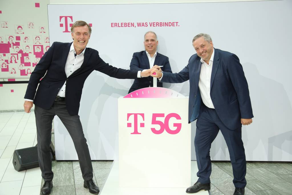 5G-Boost: Michael Hagspihl, Geschäftsführer Privatkunden, Dirk Wössner, Telekom-Deutschland Chef, und Walter Goldenits, Technikchef der Telekom in Deutschland, stellen die große 5G Initiative für Deutschland vor.