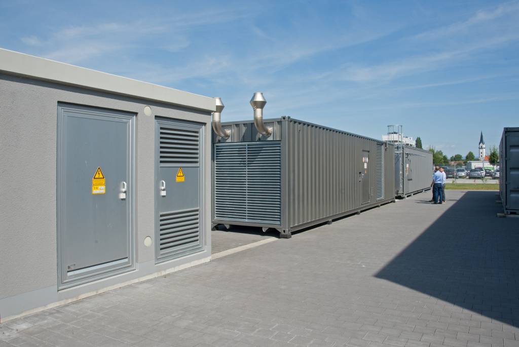 Bild 3 | Das Backup-Rechenzentrum ist in Containern neben dem Gebäude untergebracht.