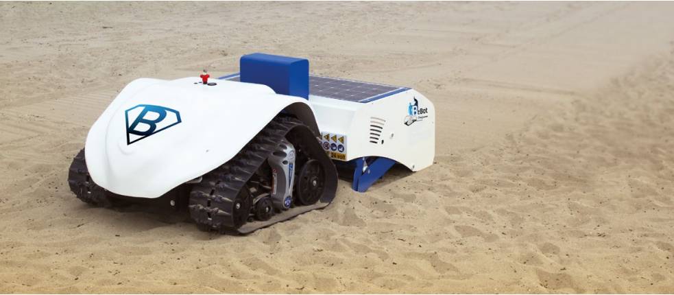 Der mobile Roboter BeBot von Polaru Marine säubert Strände, ohne die unter dem Sand befindliche Fauna zu zerstören.