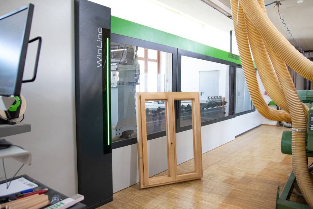 Produktive Partnerschaft: Die Schreinerei Baierl fertigt ihre hochwertigen Fenster und Türen mit den Maschinen von Biesse