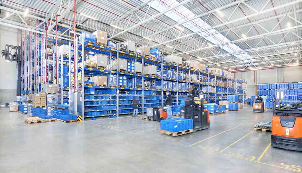 In Filderstadt hat Briem Spedition ihr bestehendes Logistikzentrum um eine neue Logistikanlage erweitert, die entsprechend den Anforderungen der Kunden des Logistikdienstleisters geplant und eingerichtet wurde.