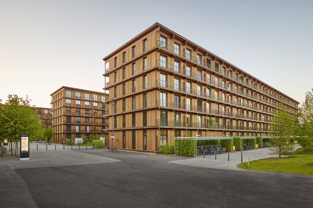 Ein Meilenstein der Renggli AG für den Schweizer Holzbau: die drei sechsgeschossigen Bauten für das Freilager Zürich.
