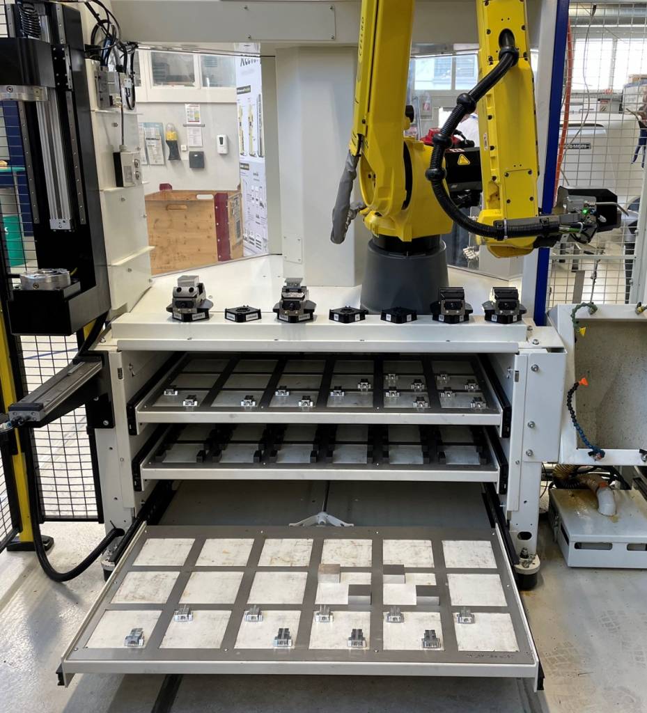 Das Produktangebot von Gressel bietet unter anderem auch die robotergestützte Werkstückautomation R-C2 mit einer mannlosen Sechsseiten-Werkstückproduktion aus einem Rohteilemagazin.