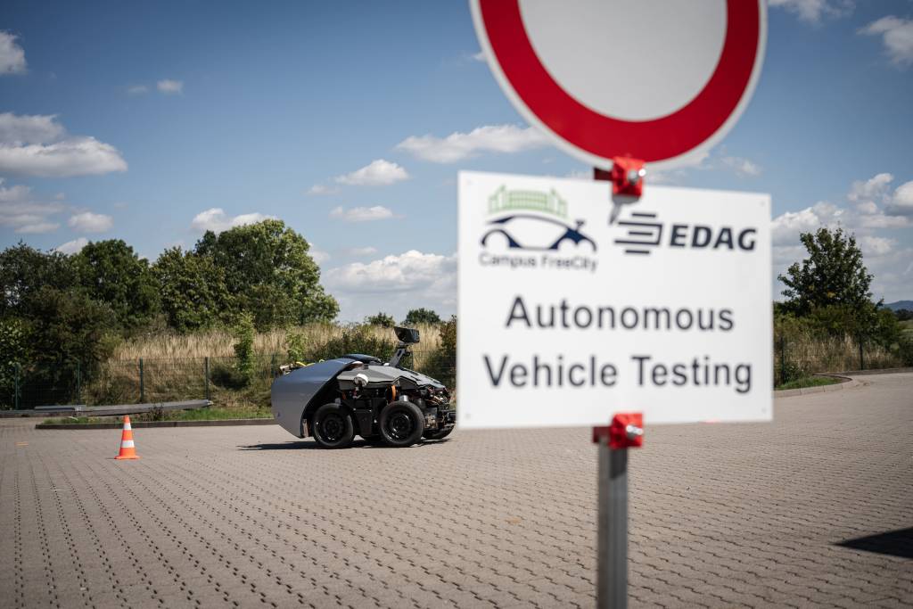 Die autonomen CityBots der EDAG Group befinden sich gerade im Live-Test und können multifunktional eingesetzt werden.