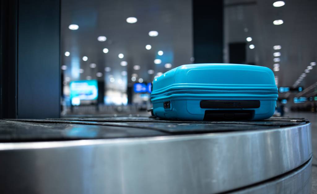 Das Gepäck muss zuverlässig mit ankommen. Dafür sorgt am Terminal 3 des Frankfuter Flughafens unter anderem die kompakte Stromüberwachung Locc-Box-M.