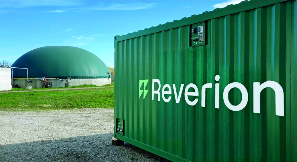 Bild 2 | Die Reverion-Biogaskraftwerke sind hochkompakt in einem Container untergebracht, erreichen einen hohen Wirkungsgrad von 80 % und ermöglichen den reversiblen Betrieb.