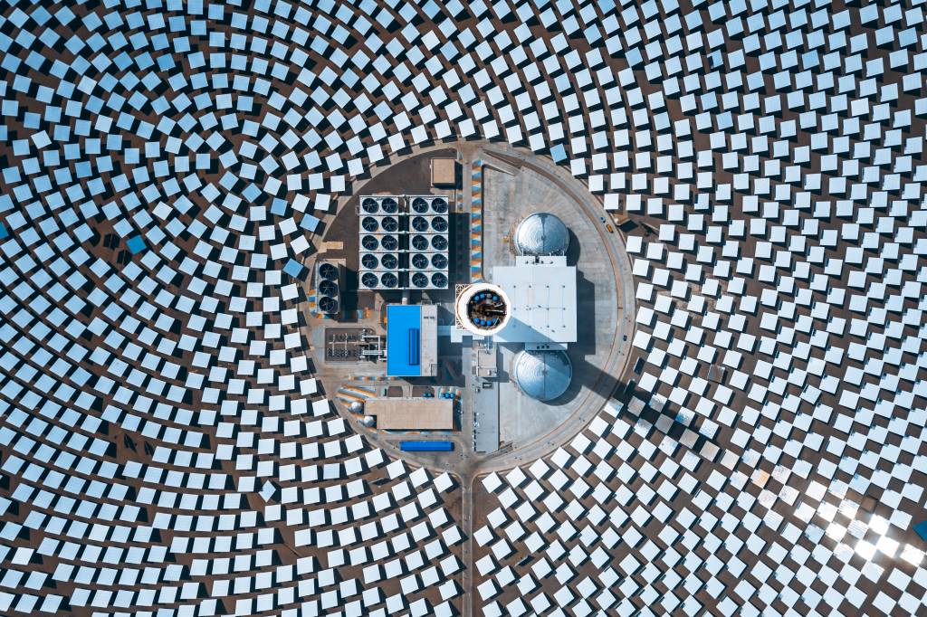 Drucksensoren von Gefran überwachen solarthermische Kraftwerke, die auch dann Strom produzieren, wenn Photovoltaik- und Windenergieanlagen nicht arbeiten.